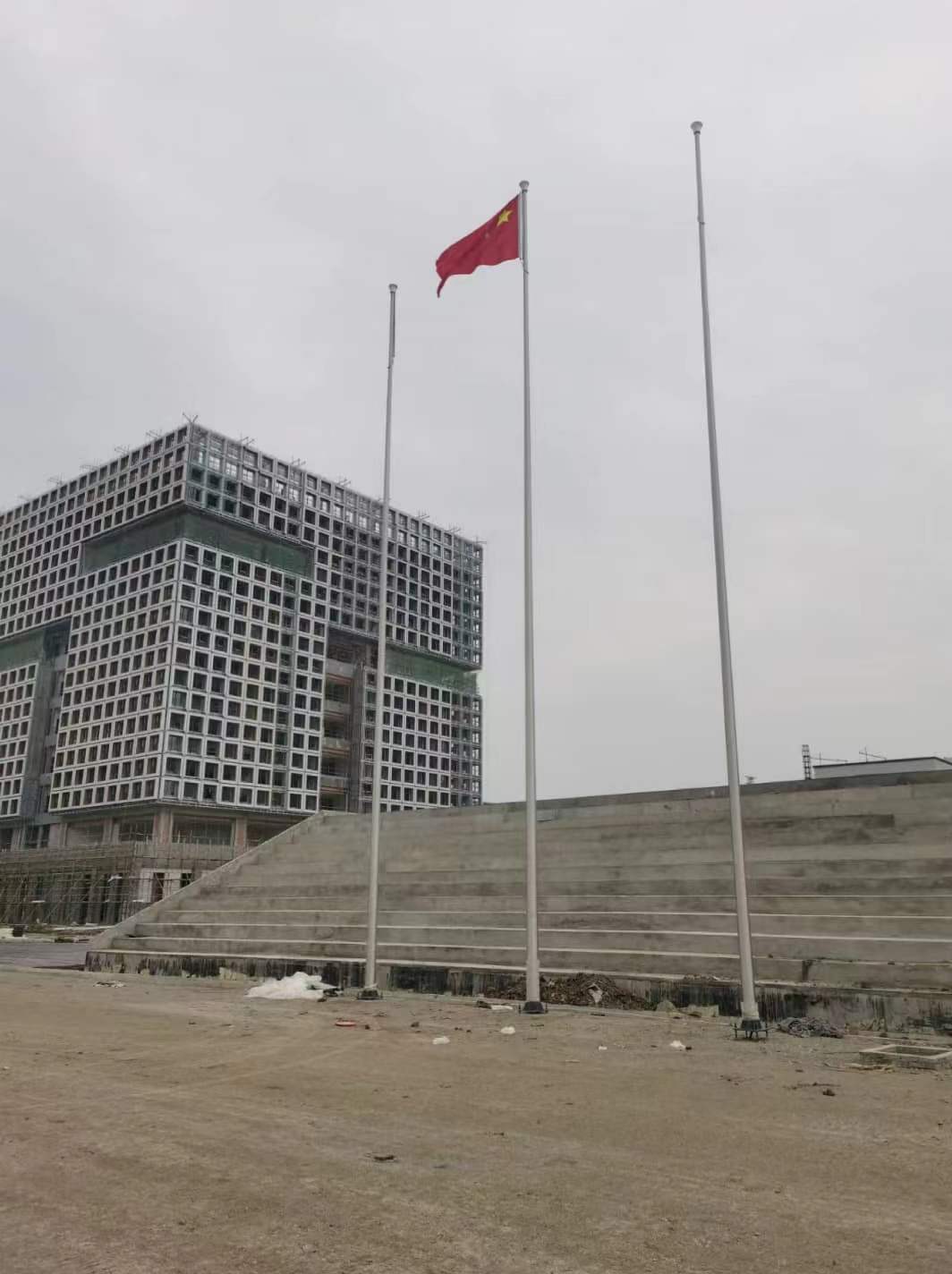 �Ϸ��зʖ|������У�^